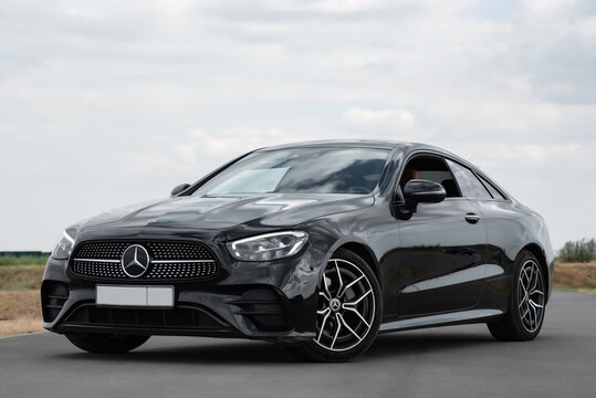 How Much to Rent a Mercedes for a Day? Save Money