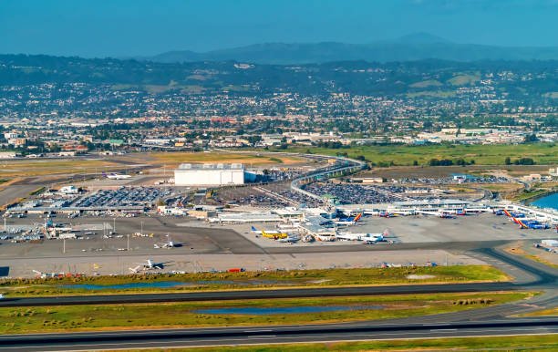 How Far Is SFO to Oakland Airport