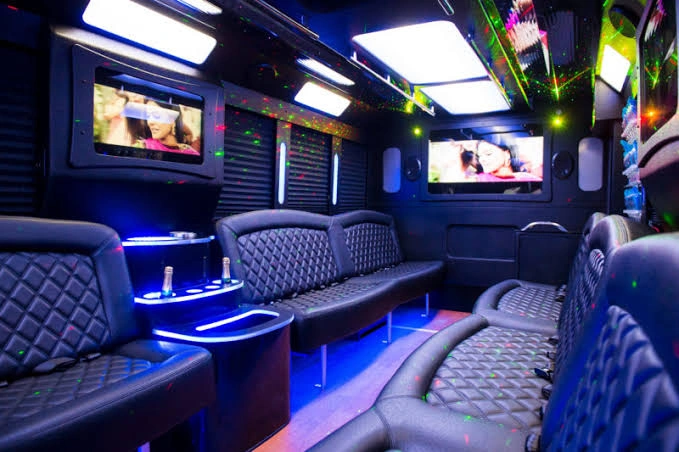 How Much Does It Cost to Rent a Party Bus